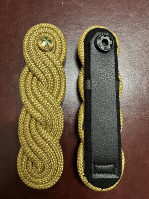 Epaulettes